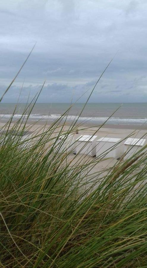 Luxueuze Stacaravan In Bredene Met Eigen Terras En Tuintje Екстер'єр фото