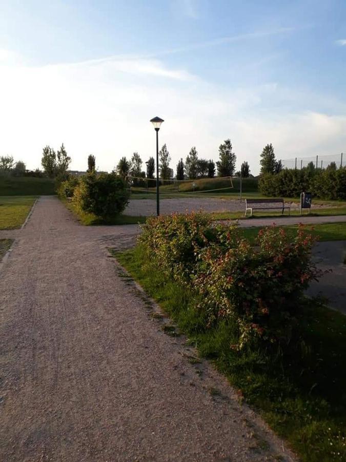 Luxueuze Stacaravan In Bredene Met Eigen Terras En Tuintje Екстер'єр фото